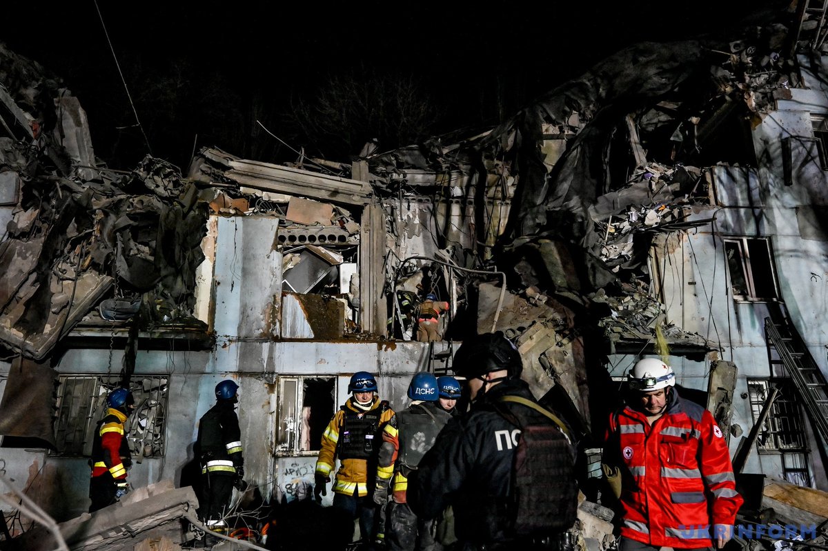 Death toll of Russian missile strike at residential apartments block in Zaporizhzhia increased to 7