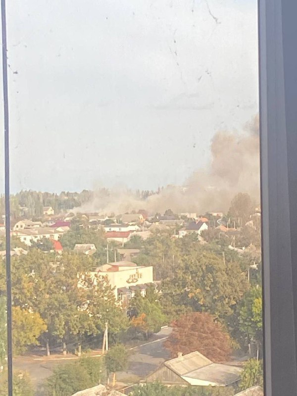 Fire in Skadovsk after suspected missile strike