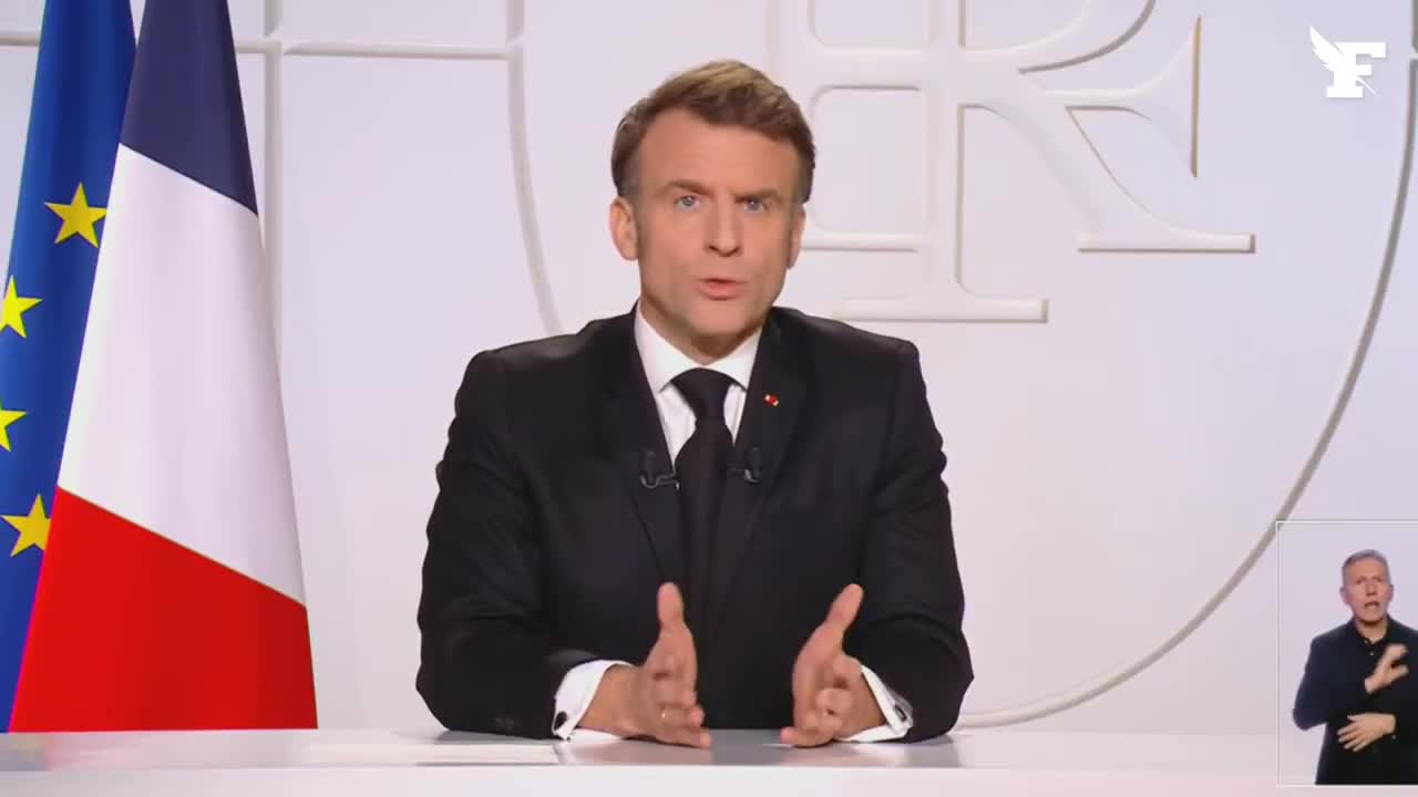 Russia has become a threat to France and Europe, says Emmanuel Macron. By 2030, Russia plans to further increase its army, with 3,000 more tanks and 300 more fighter jets. Who can believe that Russia will stop at Ukraine, the president said.