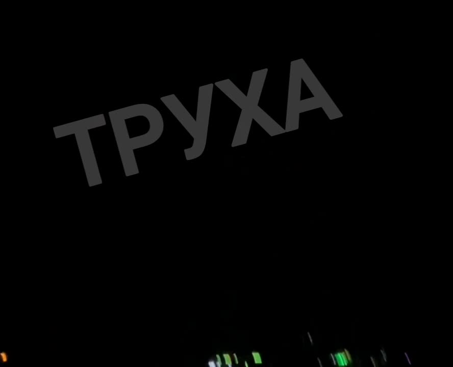 About 30 explosions were reported in Kropyivnytsky. City is under massive drone attack