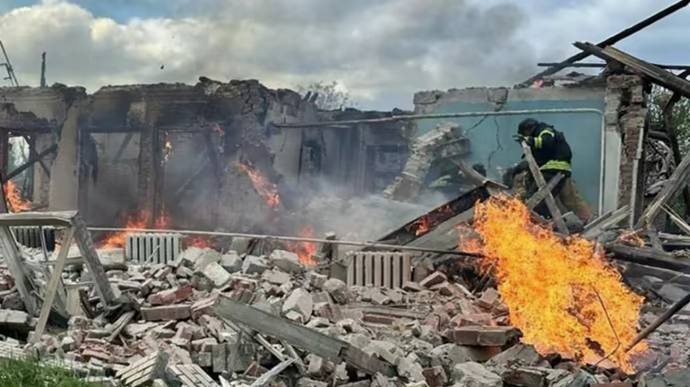 3 people killed, 4 wounded as result of airstrikes in Kostiantynivka this morning