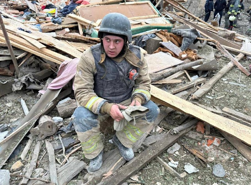 On the night of May 25, three children — 8, 12, and 17 years old — were killed in a rocket attack in the Zhytomyr region. Rescuers pulled one of the bodies from under the rubble. Another 10 people were injured, 8 of whom were rescued — all of them were hospitalized. Residential buildings were damaged and destroyed