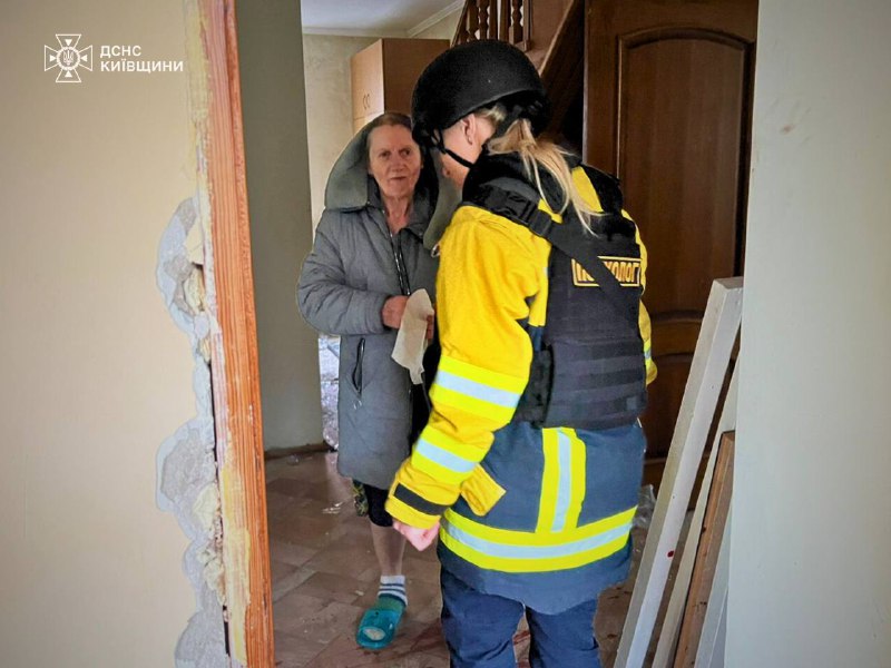 As a result of a massive night attack, 4 people were killed, 16 were injured, including 3 children. Obukhiv district, village of Dolyna – fire in 2 temporary structures, 2 people were killed. Fastiv district, village of Markhalivka – 1 person killed, 8 injured (1 child), 3 houses destroyed, fires in 2 more houses. Bucha district, village of Makariv – 1 person killed, 1 injured, fire and destruction of a house. Bila Tserkva district, village of Chmyrivka – 5 injured (2 children), fire, 2 houses damaged. Bila Tserkva – man injured by UAV debris, frame shop destroyed (no casualties). Brovar district – fires in 2 warehouse buildings