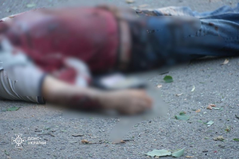 3 people killed, 16 wounded as result of MLRS shelling against crowded street in Sumy