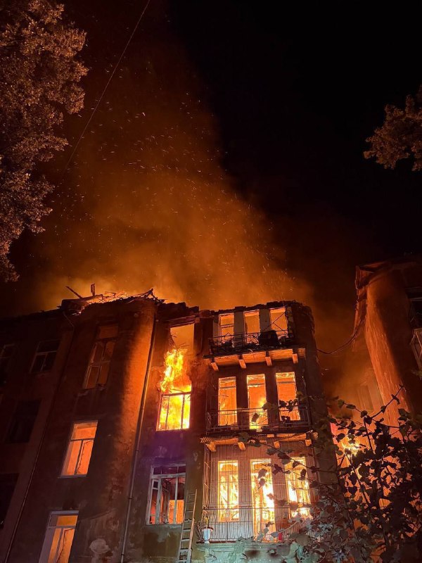 3 firefighters wounded in a fire caused by Russian drone strike in Odesa