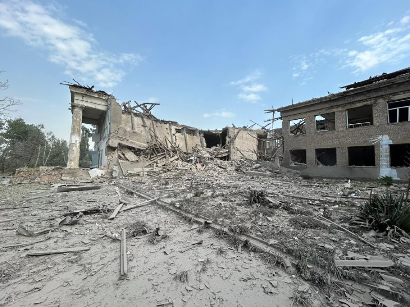 Russian aviation conducted airstrike with 2 FAB-250 bombs at the school in Kostiantynivka. No casualties