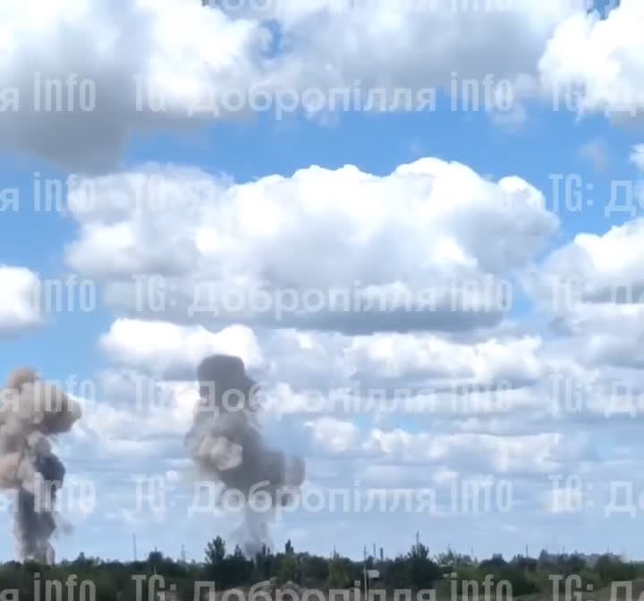 Airstrikes near Dobropillia