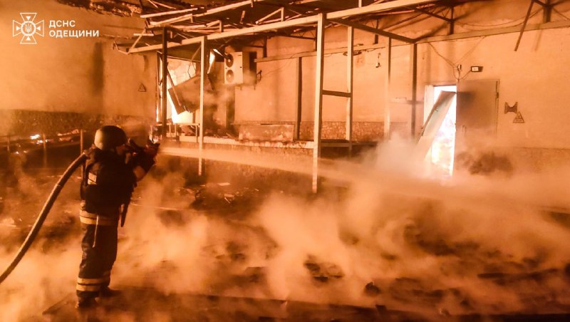 President Zelensky: The massive Russian attack on Ukraine lasted for over 12 hours. Almost 500 strike drones and over 40 missiles, including the Kinzhal. The main areas of the  attack were Kyiv and the region, Zaporizhia, Khmelnytskyi, Sumy, Mykolaiv, Chernihiv, and Odesa. As a result of the shelling in the capital, the building of the Institute of Cardiology was damaged. As of now, four people are known to have died in Kyiv, including a 12-year-old girl. In total, at least 40 people are known to have been injured in Ukraine, including children. A bread production enterprise, a rubber factory, private and apartment buildings, and civilian infrastructure facilities were under fire. All necessary services are working on the ground. We will continue to strike back to deprive Russia of these opportunities to earn money and force it to engage in diplomacy