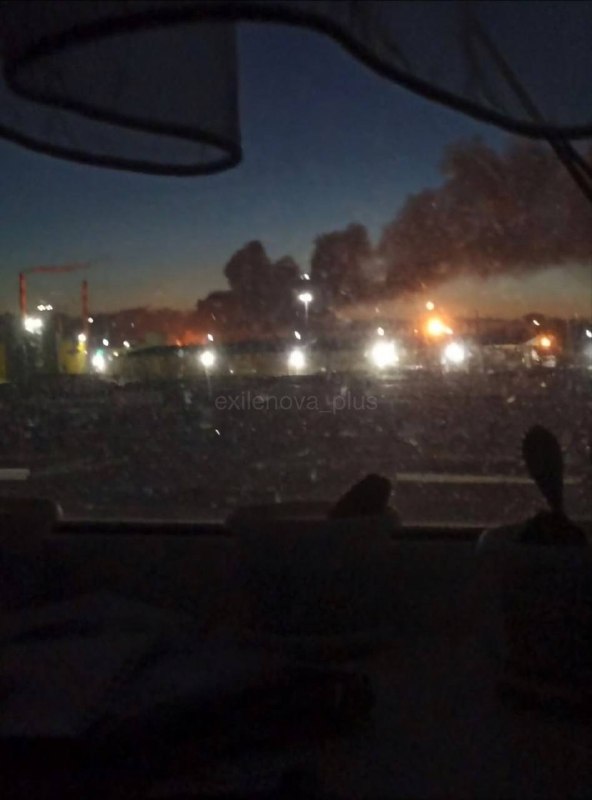 Drones atacaron una refinería de petróleo en Kirishi, región de Leningrado.