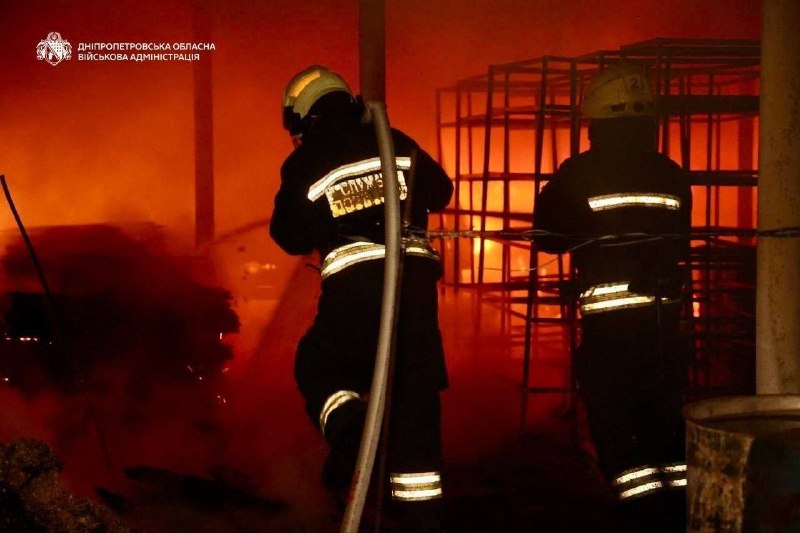 Cuatro personas murieron y dieciséis resultaron heridas como consecuencia de un ataque con misiles en la ciudad de Dnipro.